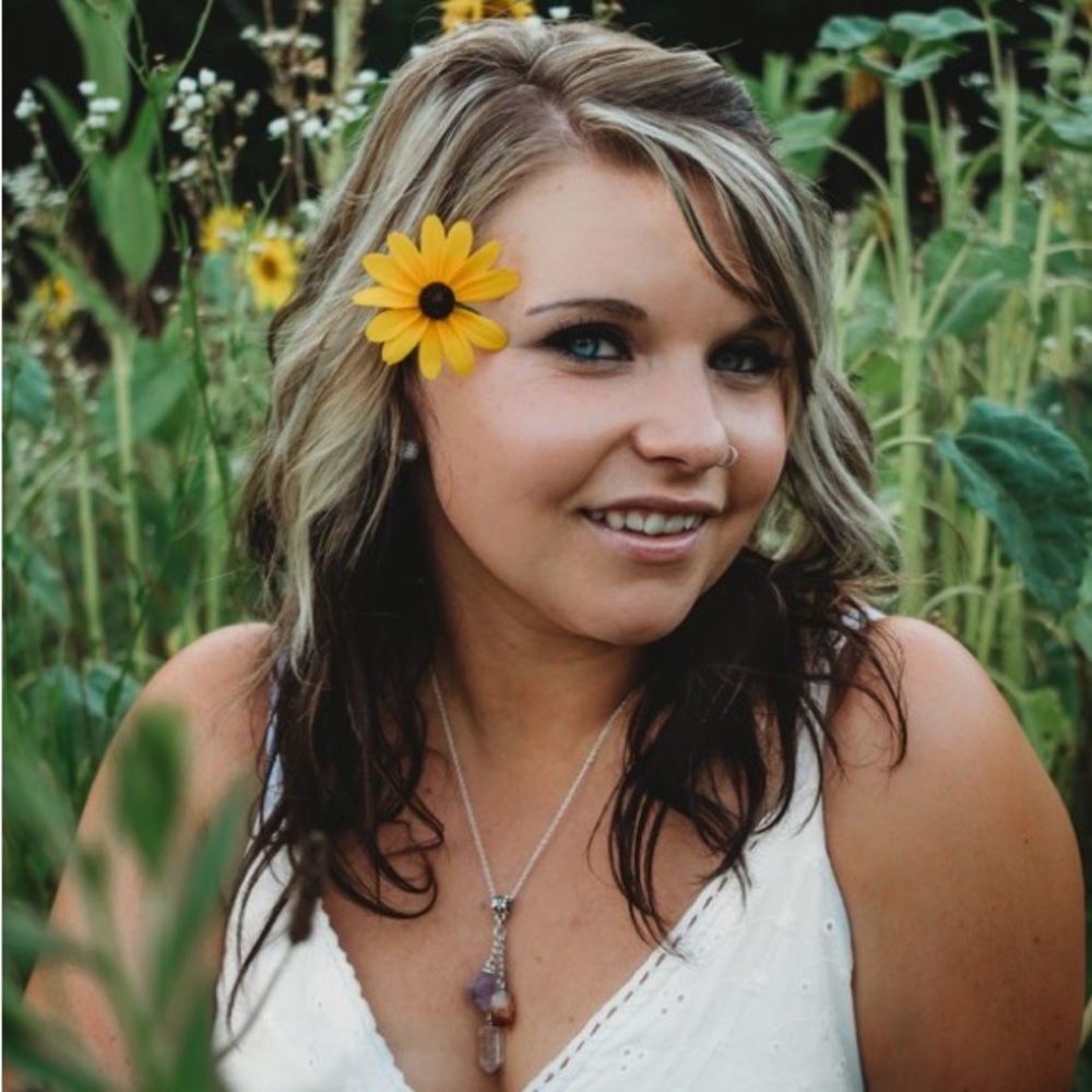 Meet your Posher, Rebecca